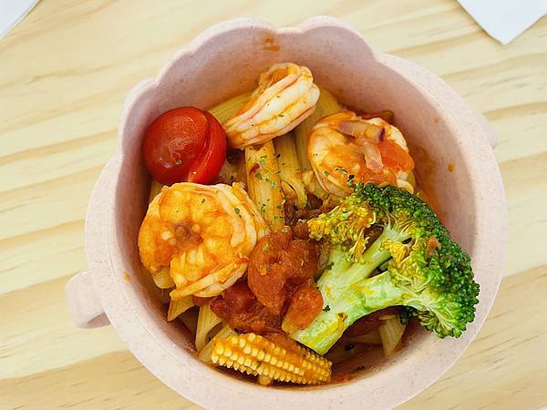 【內湖大湖】隱藏在大溝溪生態治水園區旁的網美餐廳 - Le 