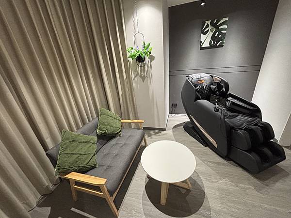 【桃園住宿】IF Motel 商務汽車旅館 風格雙人車庫房 【桃園住宿】IF Motel 商務汽車旅館 風格雙人車庫房