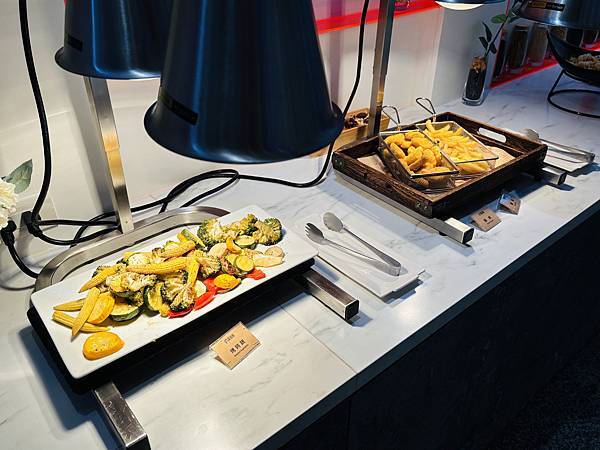 【桃園住宿】IF Motel 商務汽車旅館 風格雙人車庫房 【桃園住宿】IF Motel 商務汽車旅館 風格雙人車庫房