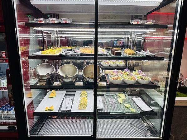 【桃園住宿】IF Motel 商務汽車旅館 風格雙人車庫房 【桃園住宿】IF Motel 商務汽車旅館 風格雙人車庫房