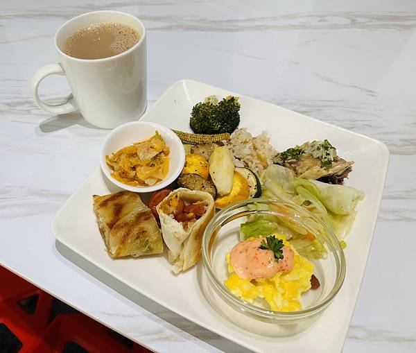 【桃園住宿】IF Motel 商務汽車旅館 風格雙人車庫房 【桃園住宿】IF Motel 商務汽車旅館 風格雙人車庫房