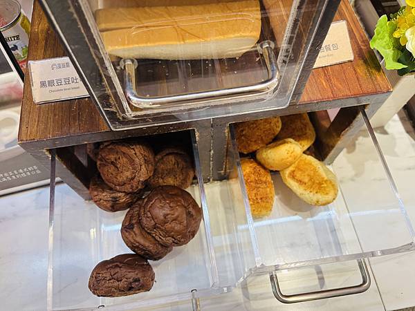 【桃園住宿】IF Motel 商務汽車旅館 風格雙人車庫房 【桃園住宿】IF Motel 商務汽車旅館 風格雙人車庫房