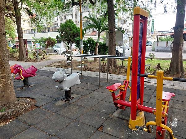 {親子公園}--雲林斗南 //八德公園// 遊記~全台公園玩