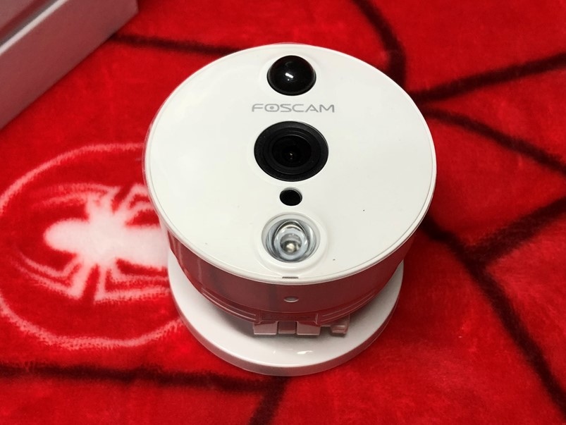 【開箱】FoscamC2網路攝影機，居傢照護、萌寵、監控防盜好幫手
