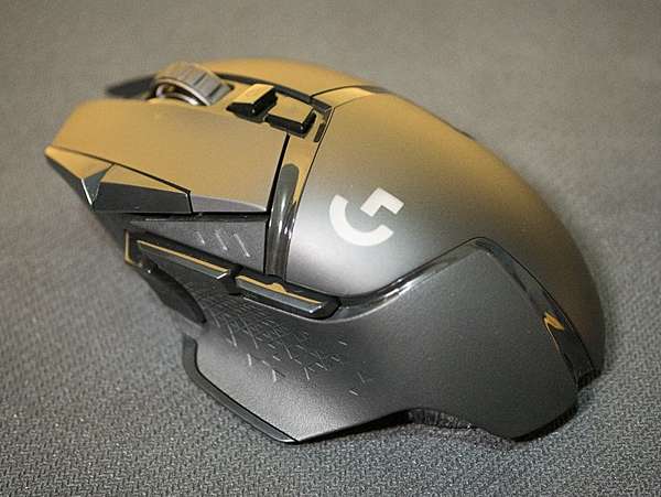開箱 Logitech羅技g502 Lightspeed 高效能無線電競滑鼠 擺脫線材 感應器 軟體再升級 萊特品客 S吃喝玩樂 痞客邦