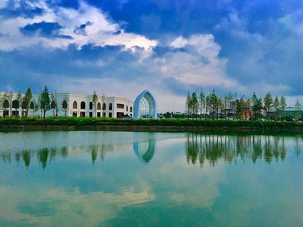 莊敬大池,婚宴教堂,打卡熱點,夕陽美景,水中倒影,步道散步,向日葵,桃園,拍照,打卡,IG,夕陽,落羽松,水上教堂,莊敬