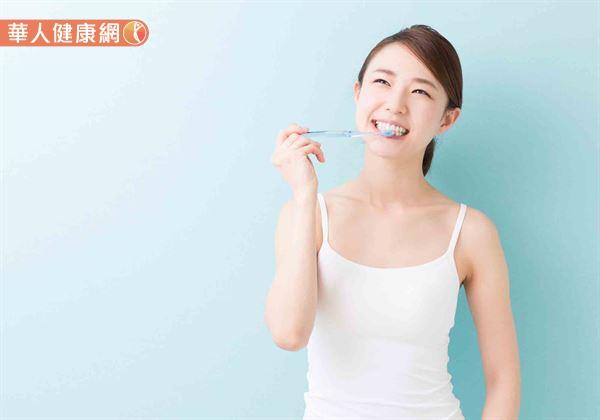 常剔牙恐讓牙縫變大?牙線、牙線棒、牙籤用錯大NG3 常剔牙恐讓牙縫變大?牙線、牙線棒、牙籤用錯大NG3