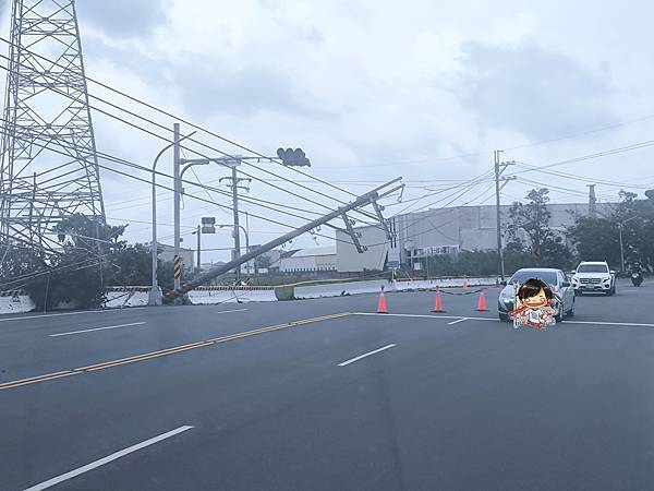 太陽能光儲與市電切換控制電路設計｜實際應用於商用招牌照明