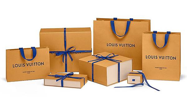 louis-vuitton-Louis_Vuitton_704_New_Packaging_1_DI3.jpg louis-vuitton-Louis_Vuitton_704_New_Packaging_1_DI3.jpg