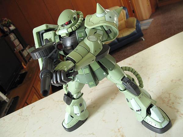 MegaSize 1/48 量產型 Zaku II