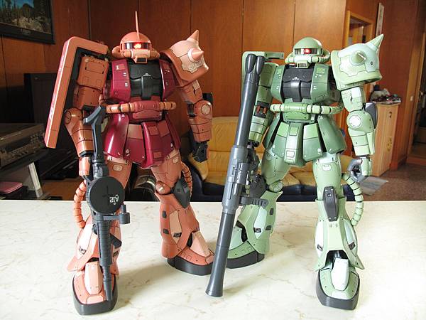 MegaSize 1/48 量產型 Zaku II