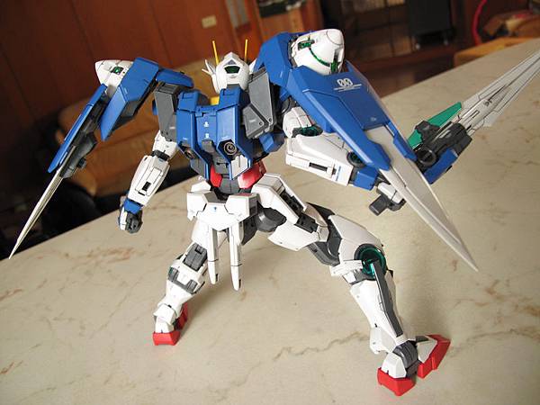 MG Gundam 00 Raiser