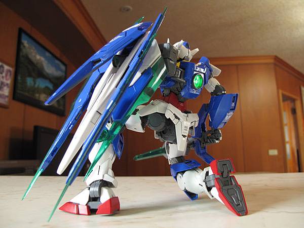 MG Gundam 00 Qan[T]