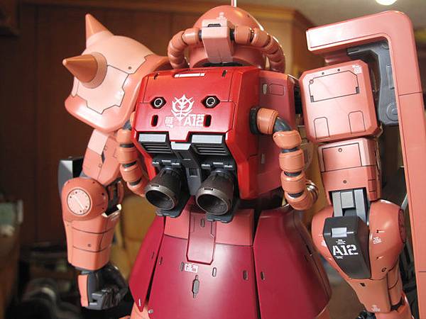 MegaSize 1/48 Char&#39;s Zaku...