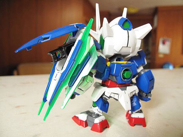 BB Gundam 00 Qan[T]