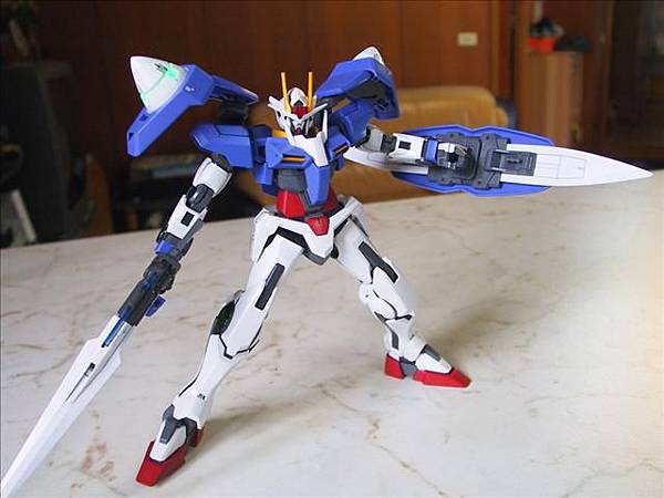 1/100  00 Gundam