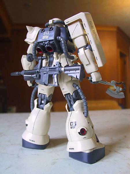 MG  Zaku II F2 (EFSF)