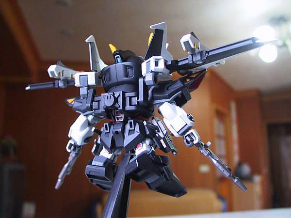 BB  Strike Noir Gundam