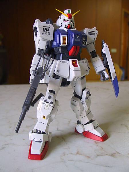 MG  陸戰型 Gundam