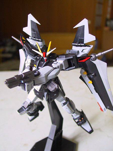 HG Strike Noir