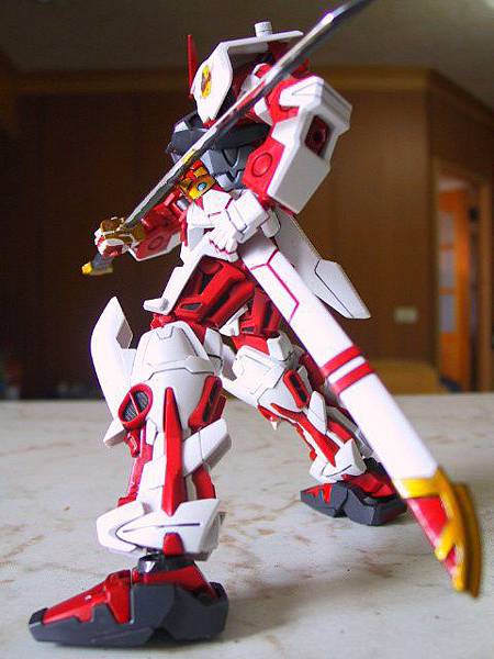 1/100 Gundam Astray Red Frame