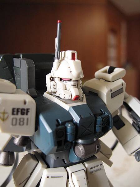 HGUC Gundam Ez-8