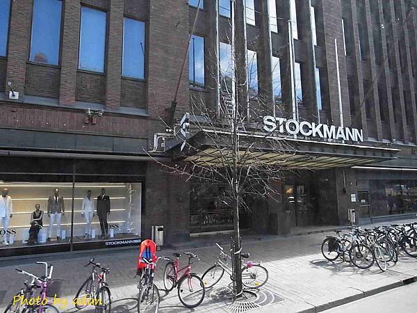 最大的連鎖百貨公司是Stockmann