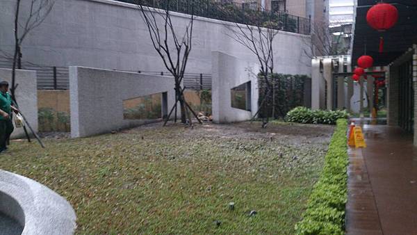 1030421南港太平洋森之丘-中庭景觀改造工程-施工中2.jpg 1030421南港太平洋森之丘-中庭景觀改造工程-施工中2.jpg