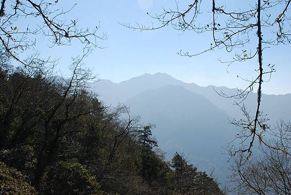 20140118─20140119奇萊南峰、南華山順遊尾上山 0025.jpg