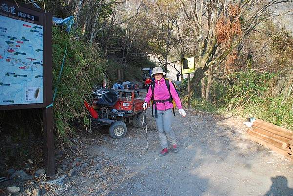 20140118─20140119奇萊南峰、南華山順遊尾上山 0313.jpg