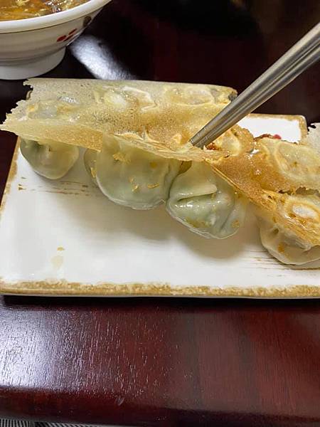 [食記] 鳳山大明路元餃 眷村酸辣湯與脆皮煎餃