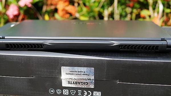 GIGABYTE P57X v7 開箱分享