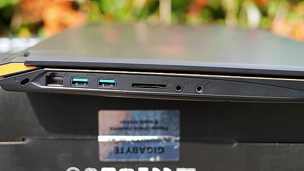 GIGABYTE P57X v7 開箱分享