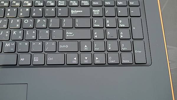 GIGABYTE P57X v7 開箱分享