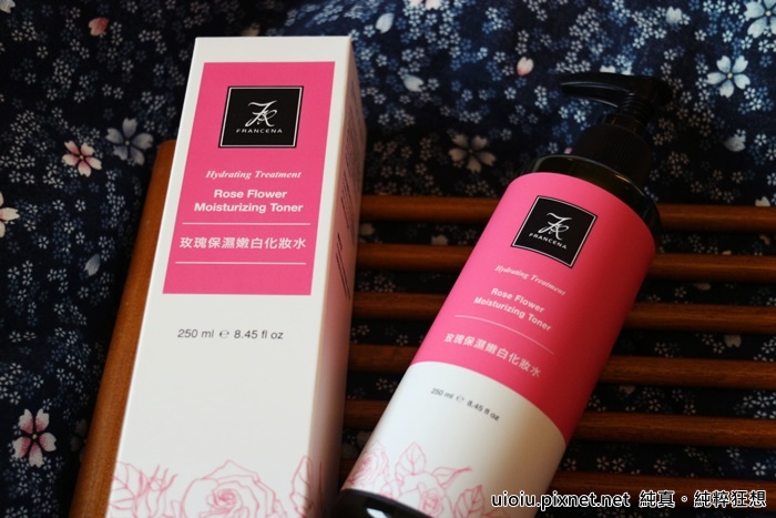 法蘭西娜 玫瑰保濕嫩白化妝水 肌賦活熟嫩保濕面膜002.JPG 法蘭西娜 玫瑰保濕嫩白化妝水 肌賦活熟嫩保濕面膜002.JPG