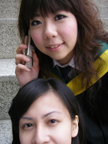 下面那個是原住民+混血兒