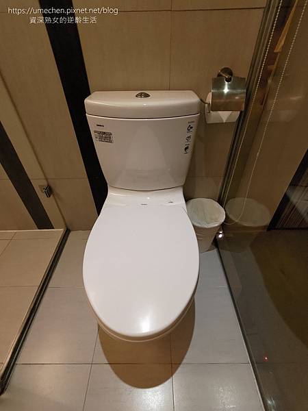 【高雄市區住宿】京賞國際飯店:三民區平價商旅,免費宵夜、卡拉