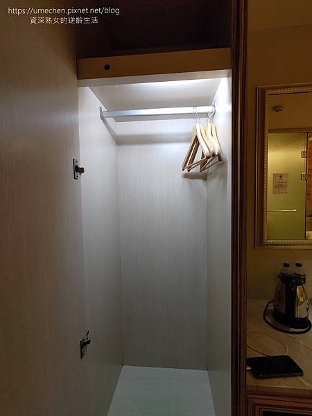 【高雄市區住宿】京賞國際飯店:三民區平價商旅,免費宵夜、卡拉