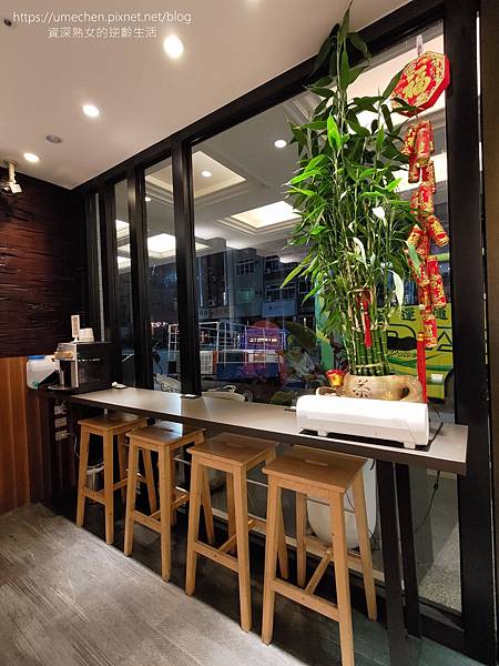 【高雄市區住宿】京賞國際飯店:三民區平價商旅,免費宵夜、卡拉