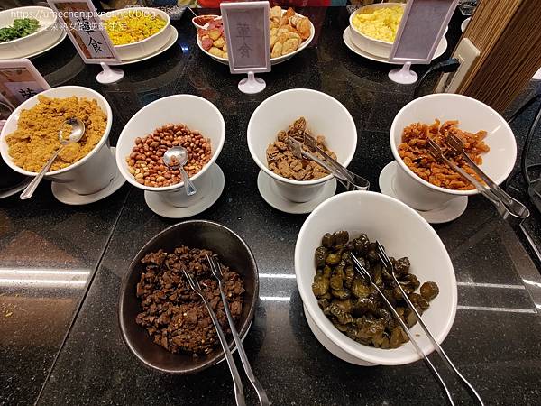 【高雄市區住宿】京賞國際飯店:三民區平價商旅,免費宵夜、卡拉