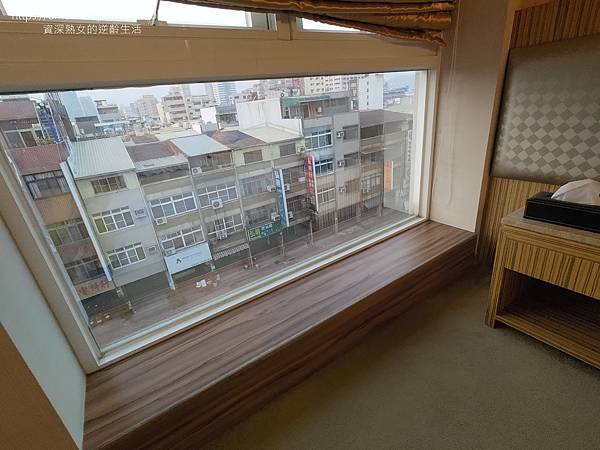 【高雄市區住宿】京賞國際飯店:三民區平價商旅,免費宵夜、卡拉