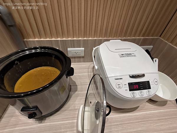 【新竹竹北】鐵了心火鍋-竹北成功店:清水模文青打卡牆,雙人瀑 【新竹竹北】鐵了心火鍋-竹北成功店:清水模文青打卡牆,雙人瀑