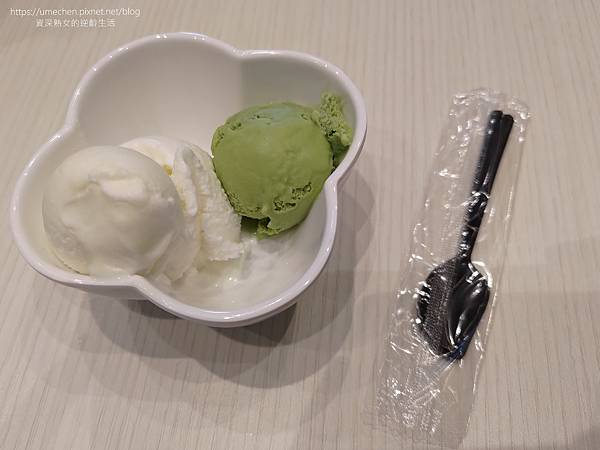 【新竹竹北】鐵了心火鍋-竹北成功店:清水模文青打卡牆,雙人瀑 【新竹竹北】鐵了心火鍋-竹北成功店:清水模文青打卡牆,雙人瀑