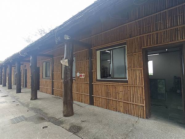 【台東成功】阿美族民俗中心:戶外表演廣場,直接面對太平洋;A