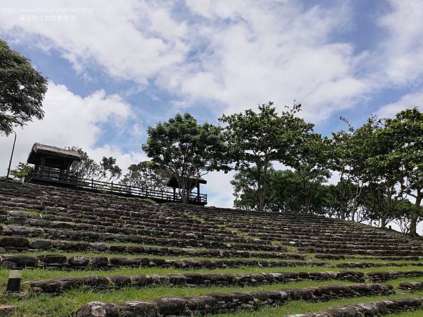 【台東成功】阿美族民俗中心:戶外表演廣場,直接面對太平洋;A