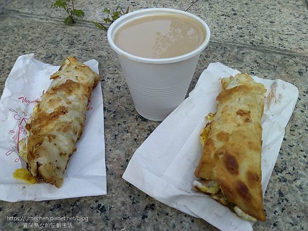 【南投市美食】小米蛋餅：只賣蛋餅+紅茶奶茶，類似蔥油餅，酥脆