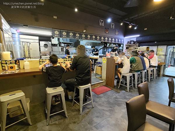 【台北西門町美食】吉天元拉麵:台灣拉麵愛好會連年票選名店,濃 【台北西門町美食】吉天元拉麵:台灣拉麵愛好會連年票選名店,濃