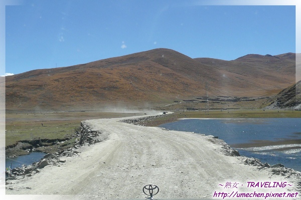 繞過羊湖湖底土路(2.jpg