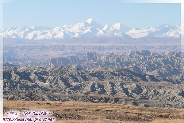 札不拉山-雪山與土林交會-2.jpg