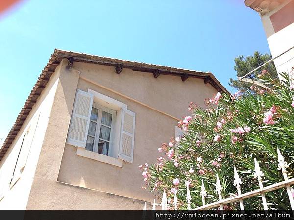 歐洲房子與窗絲雨 歐洲房子與窗絲雨